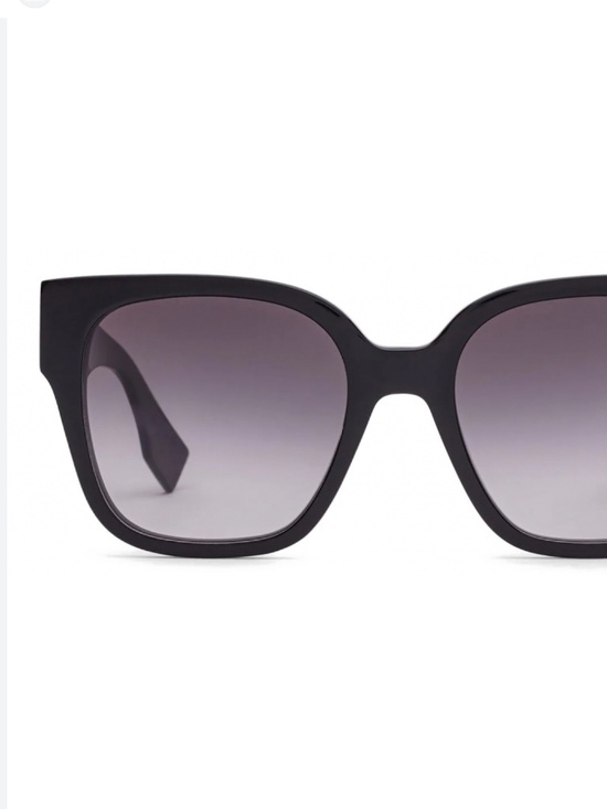 Fendi - Fendi O’Lock - Square Sunglasses - Black - Sunglasses main image 6
